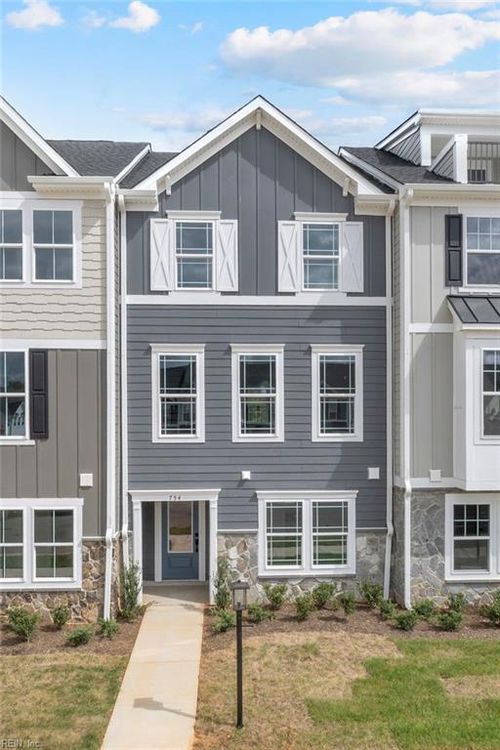 6 Bracewell Ln, Yorktown, VA, 23692 | Card Image
