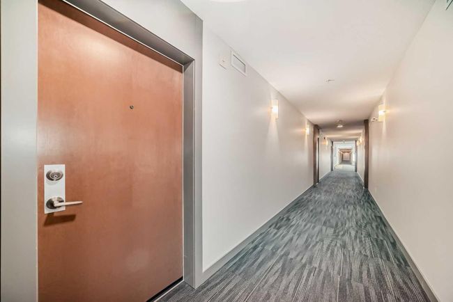 1218 - 95 Burma Star Rd Sw, Condo with 2 bedrooms, 1 bathrooms and 1 parking in Calgary AB | Image 20