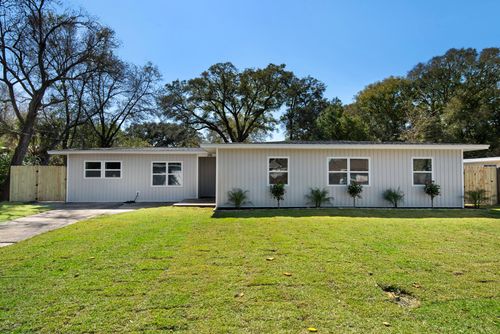 336 Hollywood Blvd Se, Fort Walton Beach, FL, 32548-5771 | Card Image