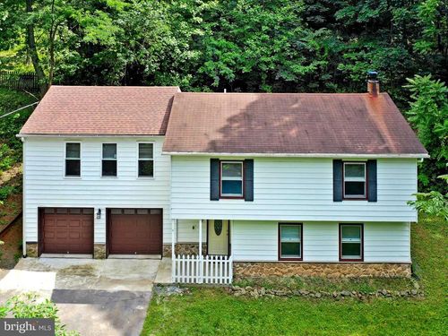 275 Mountain Heights Rd, FRONT ROYAL, VA, 22630-5571 | Card Image