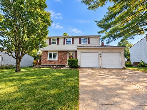 3075 John Gray Rd, Colerain Twp, OH, 45251-4220 | Card Image