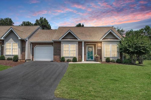 8624 S Bend Dr, Roanoke, VA, 24019-5889 | Card Image