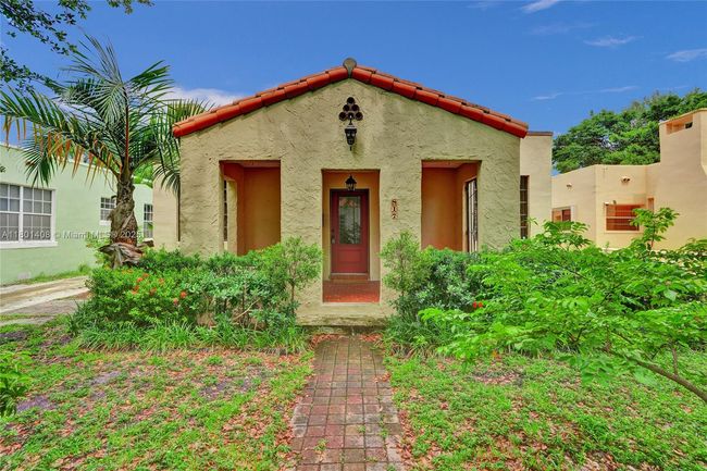 817 Lorca St, House other with 3 bedrooms, 1 bathrooms and null parking in Coral Gables FL | Image 4