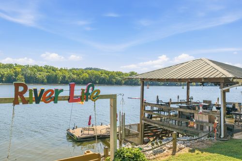 440 Gumdale Cv, Decaturville, TN, 38329-5473 | Card Image