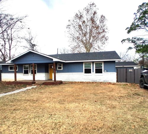 7019 Darling St, Azle, TX, 76020-7143 | Card Image