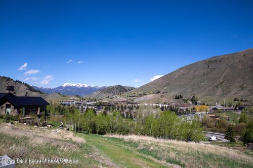 701 Rodeo Dr, Jackson, WY, 83001-8457 | Card Image