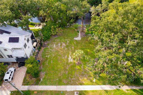 1214 E Park Cir, TAMPA, FL, 33604-4335 | Card Image