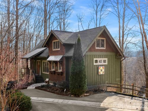 262 Sweet Birch Dr, Maggie Valley, NC, 28751-0460 | Card Image