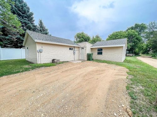 416 5th St S, Brookings, SD, 57006-3323 | Card Image