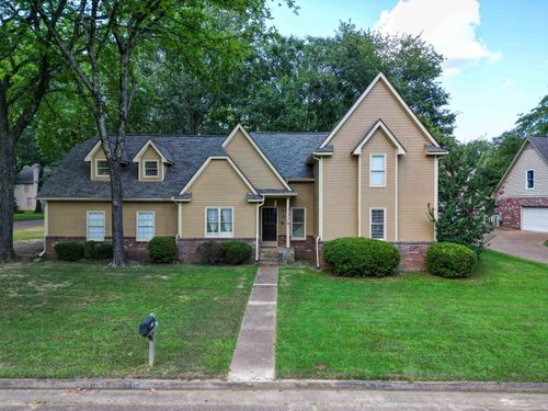 510 Old Oak Ln, Collierville, TN, 38017-1720 | Card Image