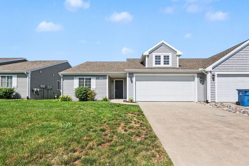 1010 Villas Dr, Vicksburg, MI, 49097-9626 | Card Image