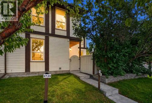 3200 60 St Ne, Calgary, AB, T1Y4K8 | Card Image