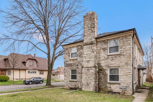 4525 W Auer Ave, Milwaukee, WI, 53216-3315 | Card Image