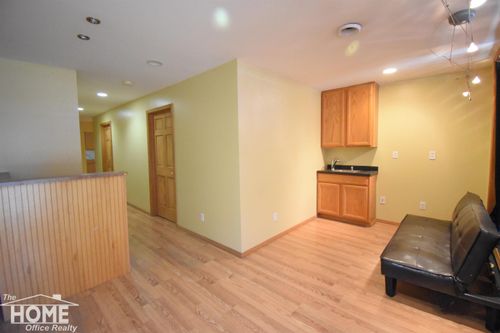 211 N Ball Street, Owosso, MI, 48867 | Card Image