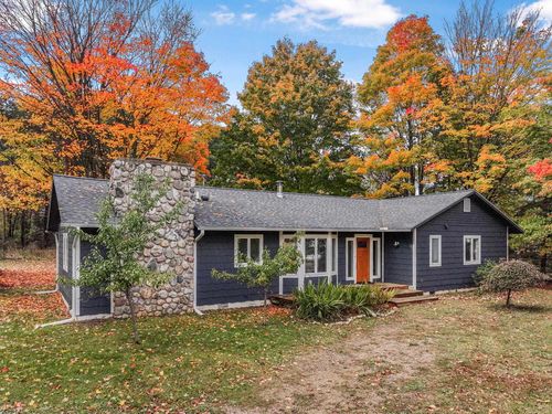 316 S Shabwasung St, Northport, MI, 49670-9604 | Card Image