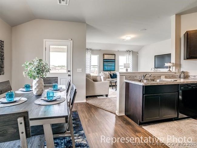 14 Rose Ave, House other with 3 bedrooms, 2 bathrooms and null parking in Bristow OK | Image 4