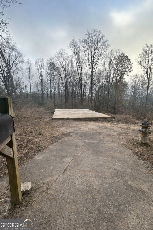 1041 Jordan Dr, Gainesville, GA, 30501-7033 | Card Image