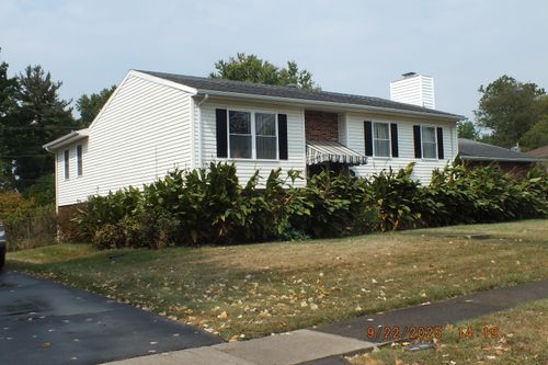 586 Buckingham Lane, Lexington, KY, 40503 | Card Image