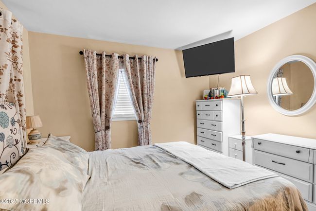 404 Adamston Rd, House other with 3 bedrooms, 2 bathrooms and null parking in Brick NJ | Image 22