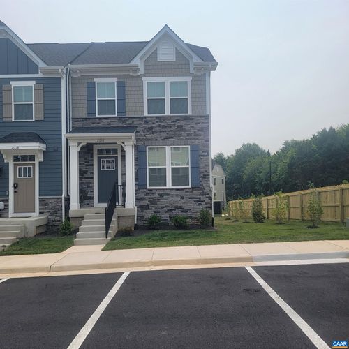 2016 Landon Ln, CHARLOTTESVILLE, VA, 22911-7417 | Card Image