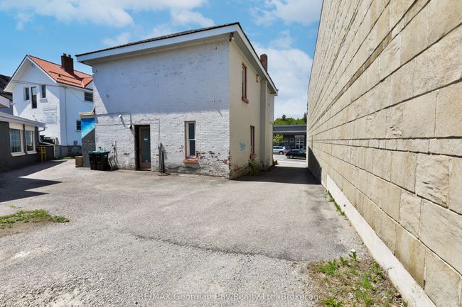337 King St, Home with 0 bedrooms, 0 bathrooms and null parking in Midland ON | Image 13