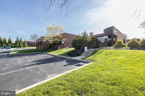 730 Springdale Dr, EXTON, PA, 19341-2828 | Card Image