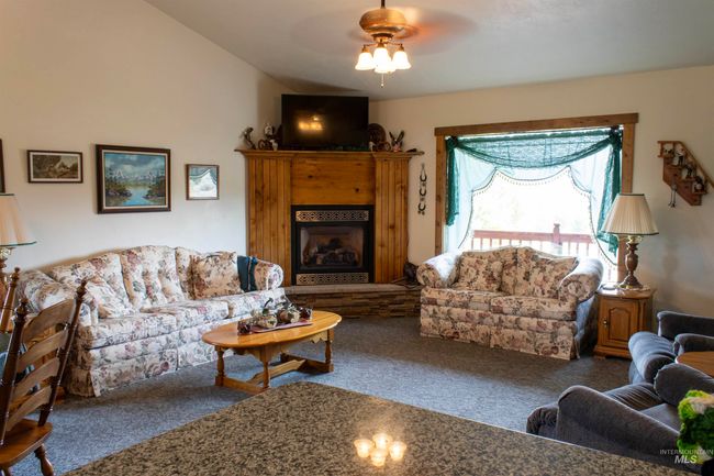 2318 S Elba Almo Rd, House other with 4 bedrooms, 2 bathrooms and 2 parking in Elba ID | Image 7