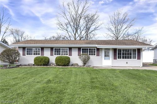 9232 Coventry Drive, Northfield, OH, 44067 | Card Image