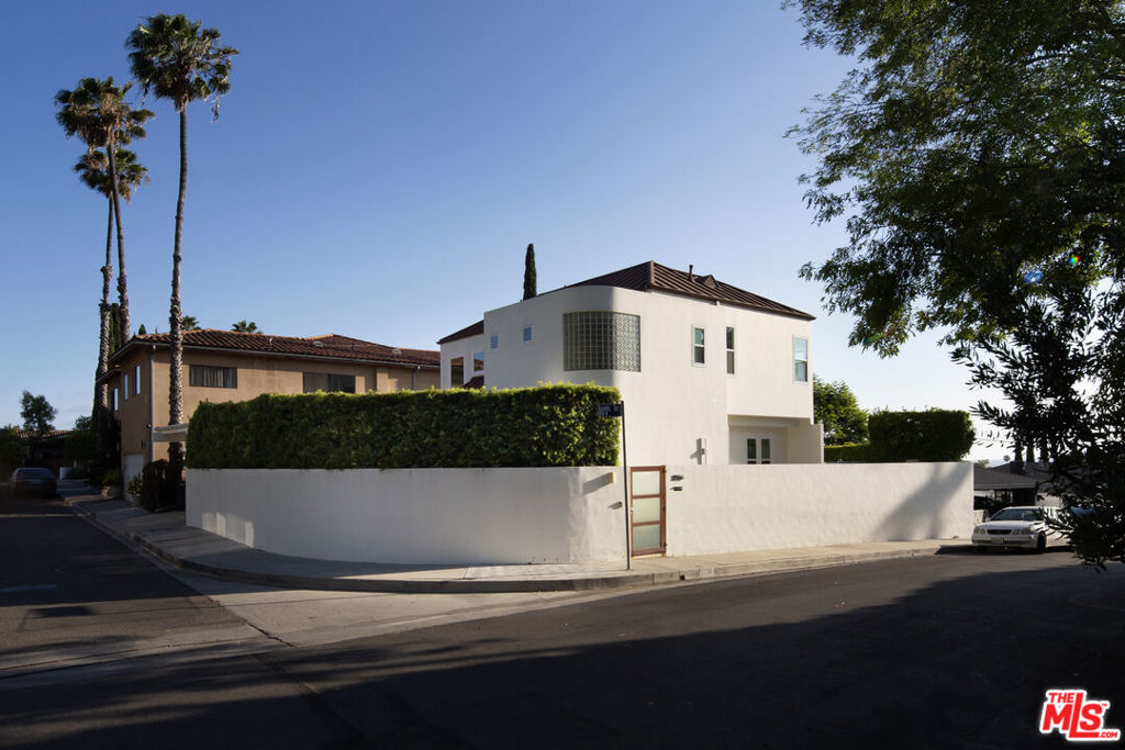 Residential in Los Angeles