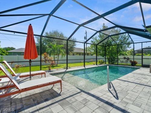 825 Se 5th Pl, Cape Coral, FL, 33990-2883 | Card Image