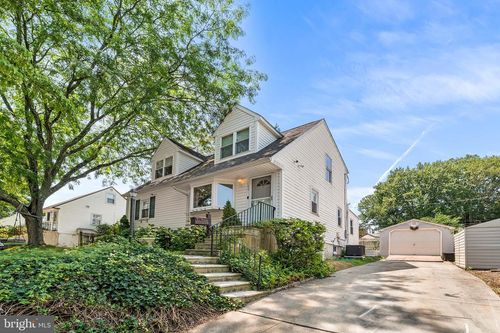 124 N Line Rd, NEWTOWN SQUARE, PA, 19073-4341 | Card Image