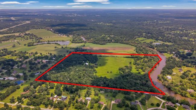 250 County Road 498, Home with 3 bedrooms, 2 bathrooms and 6 parking in Sweeny TX | Image 29
