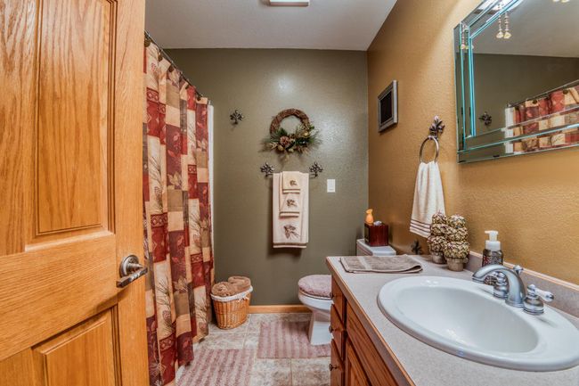 Main Bathroom | Image 37
