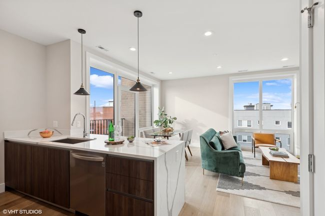 UNIT-406 - 2342 W Adams St, Condo with 2 bedrooms, 2 bathrooms and 1 parking in CHICAGO IL | Image 11