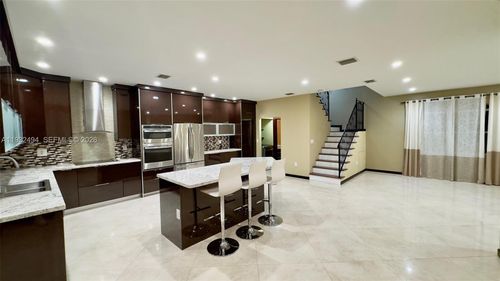 1094-1094 Redwood St, Hollywood, FL, 33019-4833 | Card Image