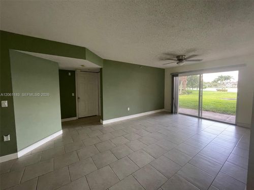 102-5005 Wiles Rd, Coconut Creek, FL, 33073-4202 | Card Image