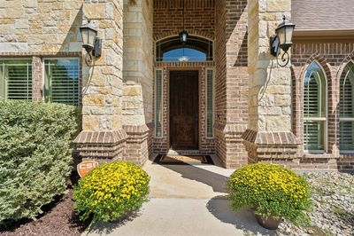 209 Ellis Creek Drive, House other with 4 bedrooms, 3 bathrooms and null parking in Weatherford TX | Image 2