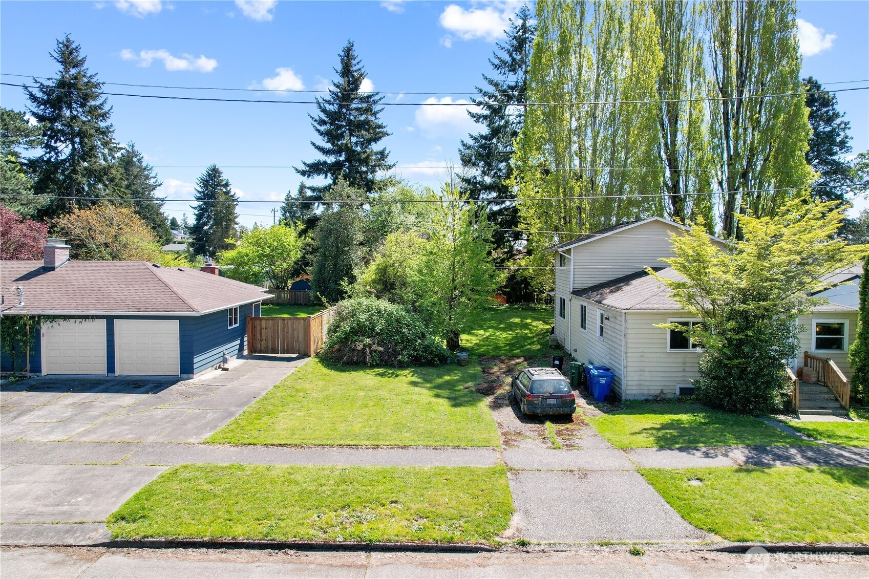 Land in Seattle