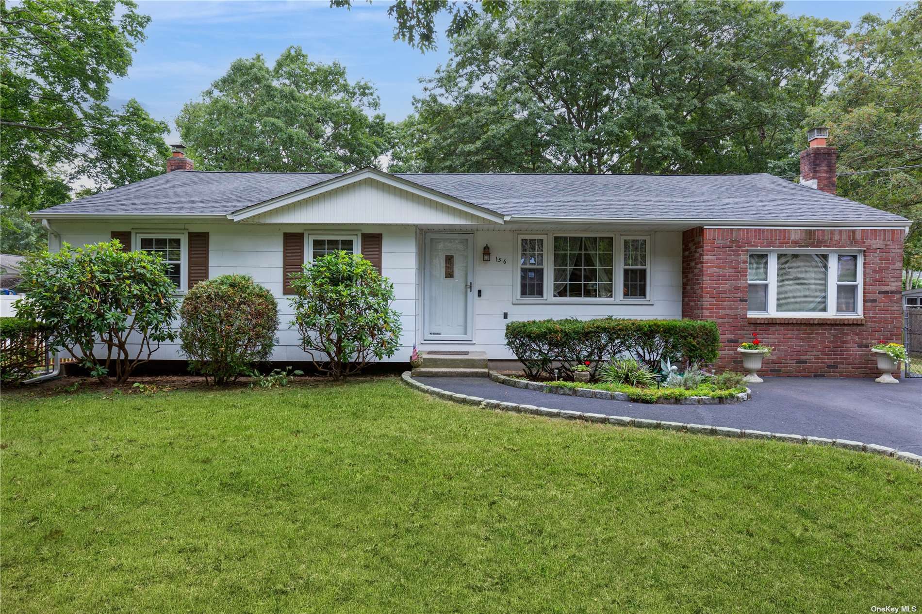 Shelter Rd, Ronkonkoma, NY 11779