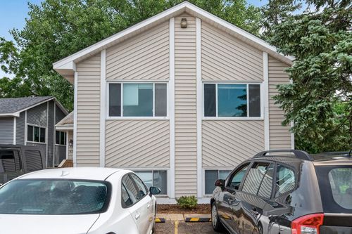 924 9th Ave Se, Minneapolis, MN, 55414-1381 | Card Image
