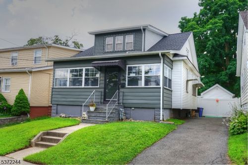 315 Crawford Ter, Union, NJ, 07083-9005 | Card Image