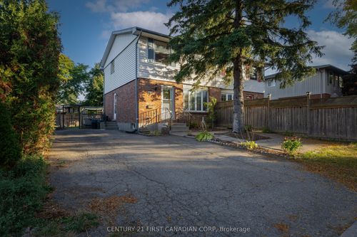 1732 Culver Dr, London, ON, N5V3G8 | Card Image