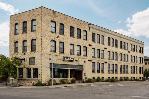 400 W Front St, Traverse City, MI, 49684-2800 | Card Image