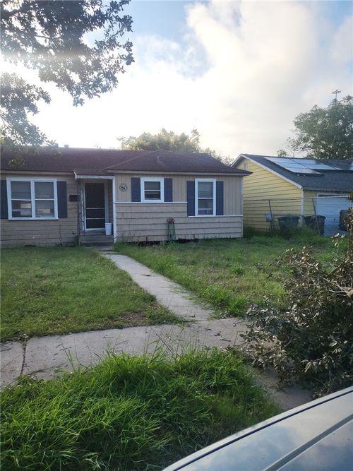 5022 Kasper St, Corpus Christi, TX, 78415-2620 | Card Image