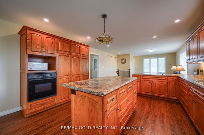 A - 12 Clayton St, House attached with 3 bedrooms, 3 bathrooms and 2 parking in Mitchell ON | Image 12