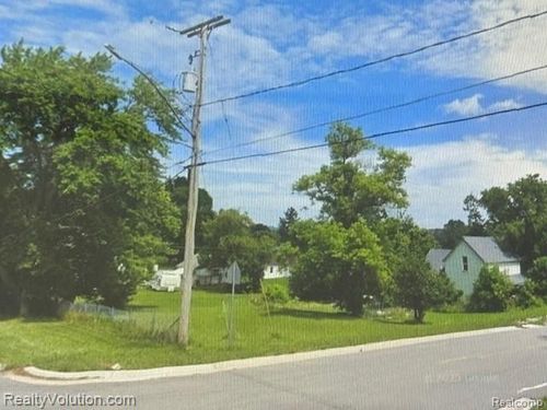 308 W Page St, Rose City, MI, 48654-9589 | Card Image