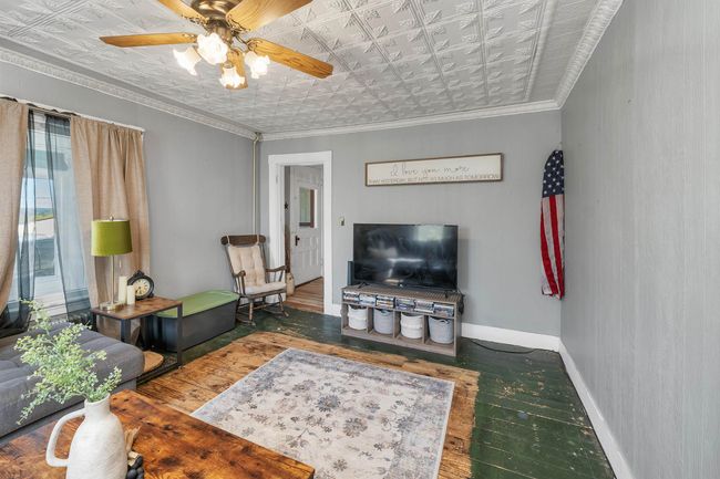 36 Dixon St, House other with 3 bedrooms, 1 bathrooms and null parking in Laconia NH | Image 4