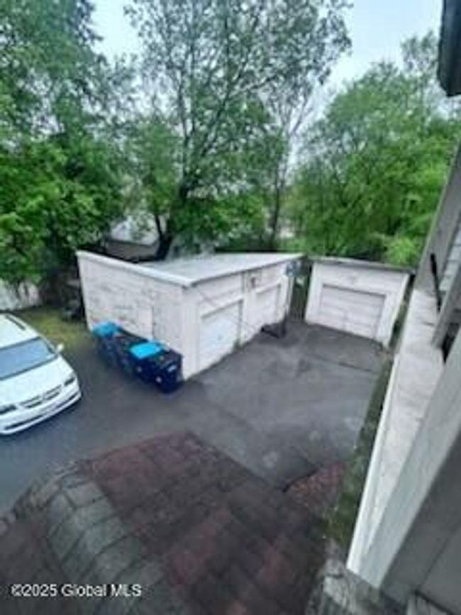 3 of the garages | Image 60