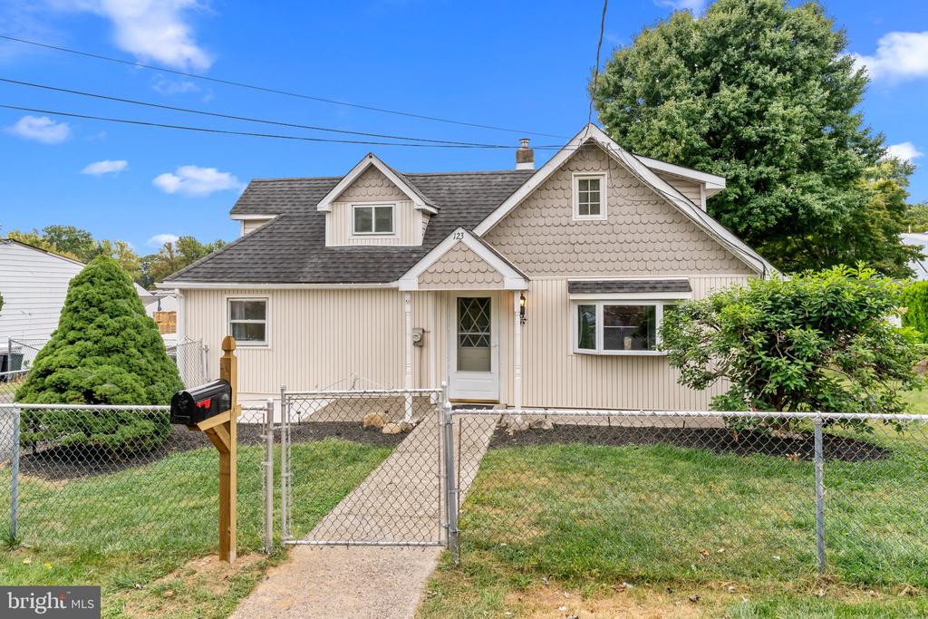 Haines Ave, Feasterville Trevose, PA 19053
