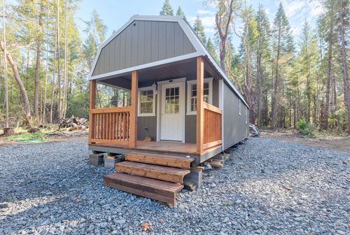 101 Three Mill Rd, Selma, OR, 97538-9010 | Card Image